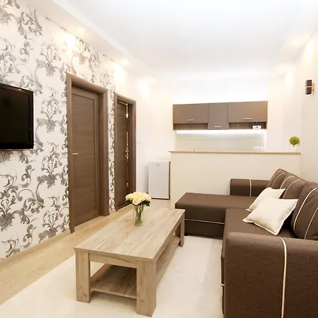 Jasmine Apartment *